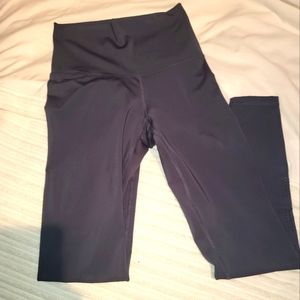 EUC Women's Champion workout leggings small